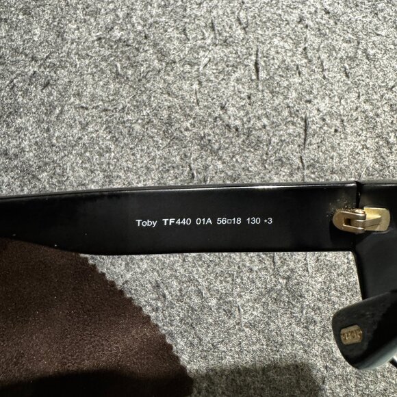 TOM FORD - Toby Sunglasses TF-440 - Picture 4 of 5